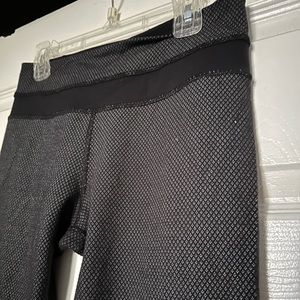 Lululemon grey and black leggings
